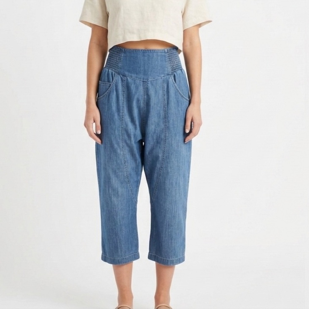 We The Free Indigo Cropped Capris